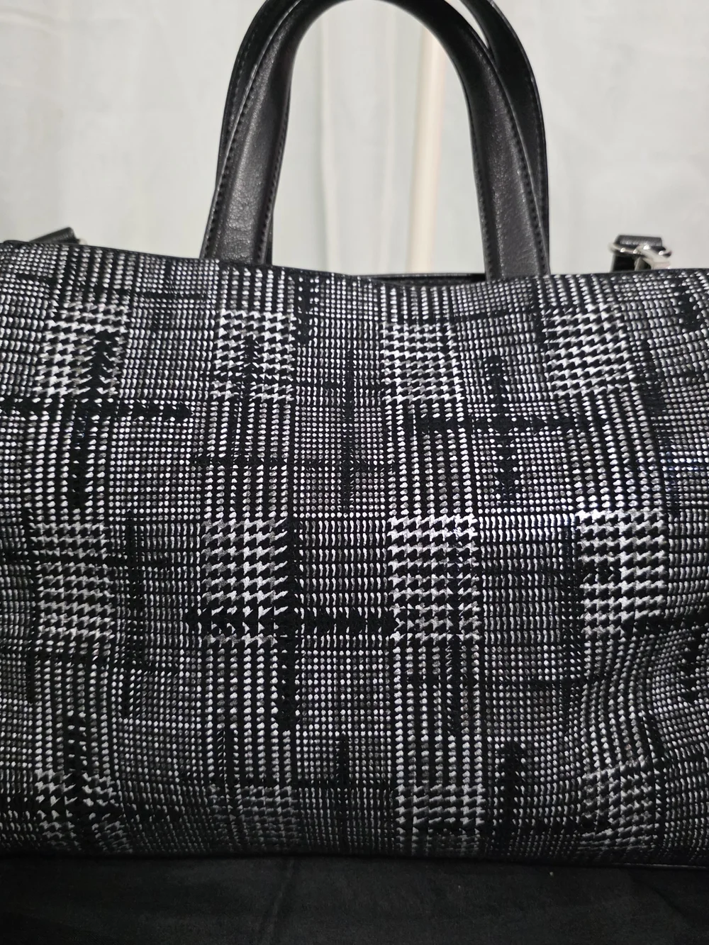 BCBGMAXAZRIA Black & White Woven Plaid Crossbody Tote Bag - Excellent Condition!
